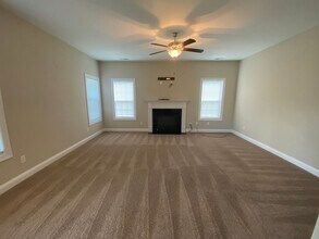 879 Stormy Gale Ln in Sneads Ferry, NC - Building Photo - Building Photo