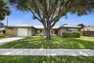 800 SW 12th Ave in Boca Raton, FL - Building Photo - Building Photo