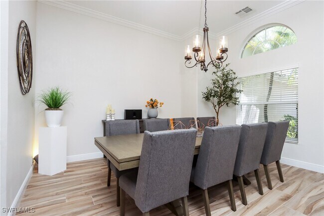 property at 3510 Lakemont Dr