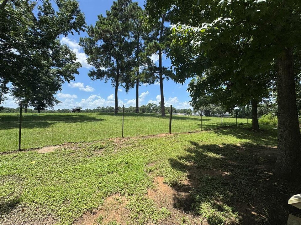 16790 Meadowcroft St in Montgomery, TX - Building Photo