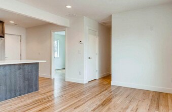 3131 St Paul St-Unit -1 in Denver, CO - Building Photo - Building Photo