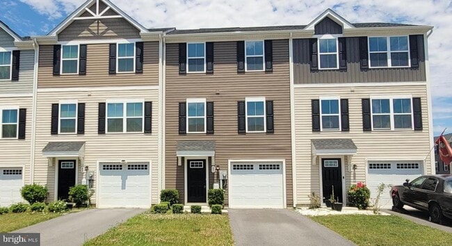 property at 67 Wiggles Ct