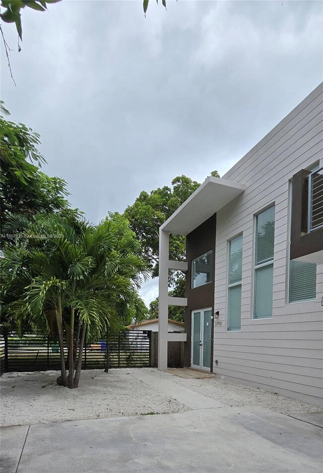 property at 3790 Oak Ave