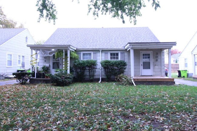 property at 306 E 28th Ave