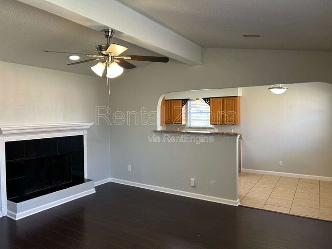 property at 2939 Longmeade Dr