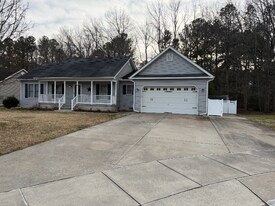 9 Piper Court in Felton, DE - Building Photo