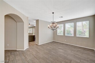 686 Vortex Ave in Henderson, NV - Building Photo - Building Photo