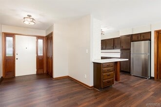 60 Heiler Dr in East Aurora, NY - Building Photo - Building Photo