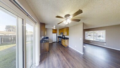 12335 Ross Pl in Yucaipa, CA - Building Photo - Building Photo