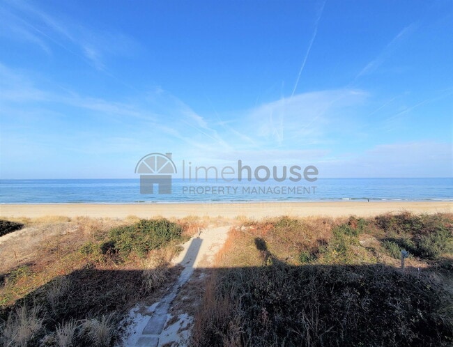 property at 1944 E Ocean View Ave