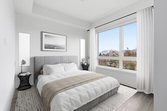 Harvey Heights in Kelowna, BC - Building Photo - Building Photo