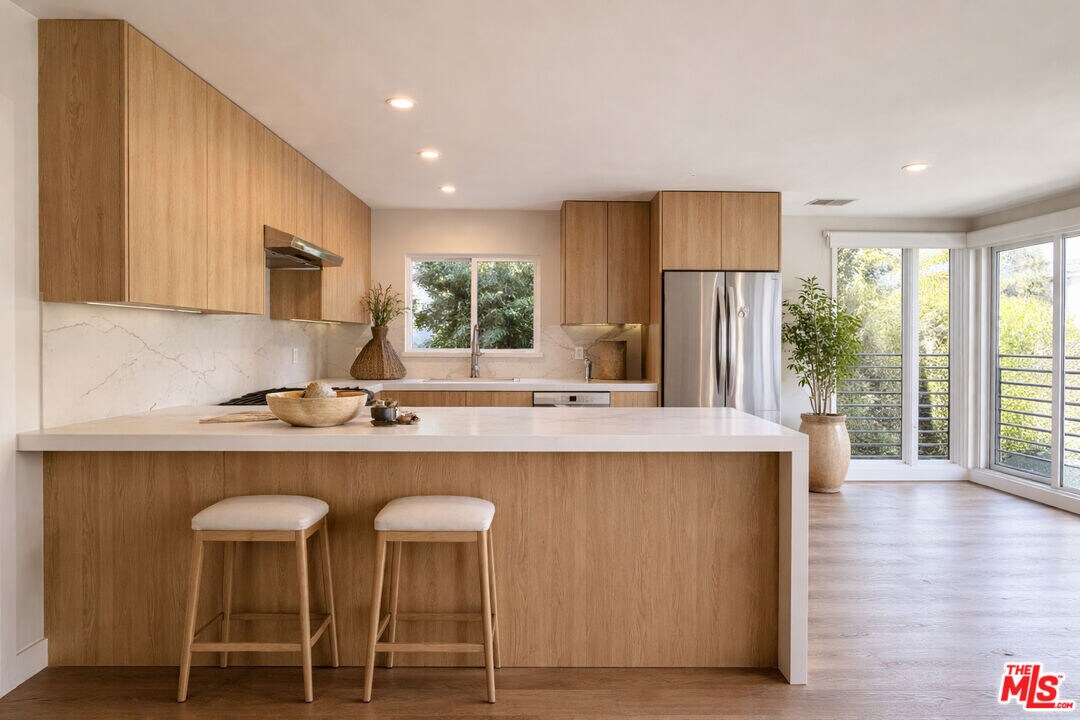 1427 N Vista St in Los Angeles, CA - Building Photo