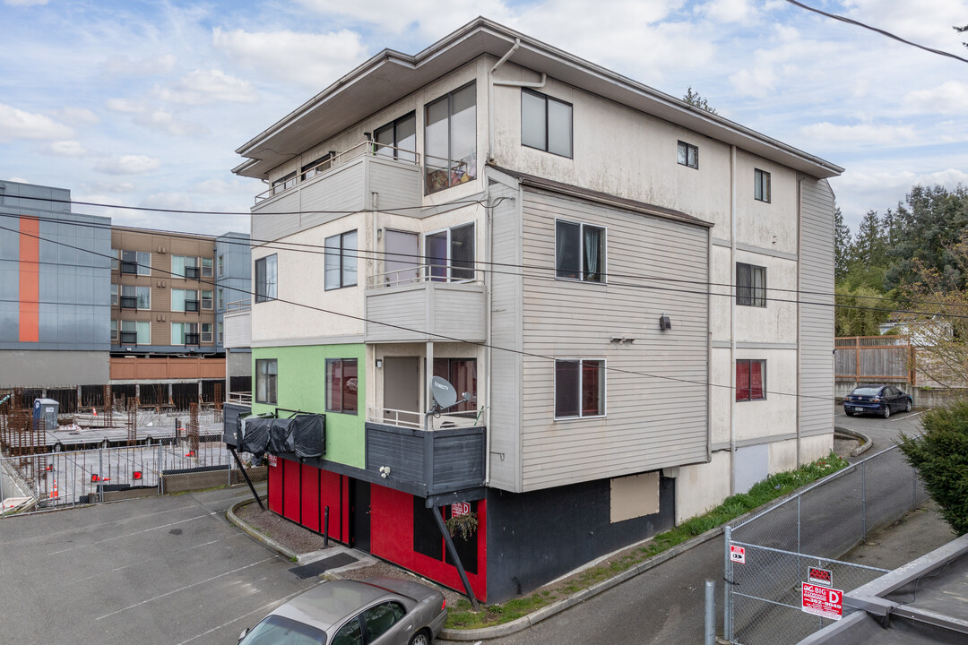 10532 Greenwood Ave in Seattle, WA - Building Photo