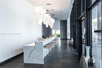 1600 NE 1st Ave, Unit 1917 in Miami, FL - Building Photo - Building Photo