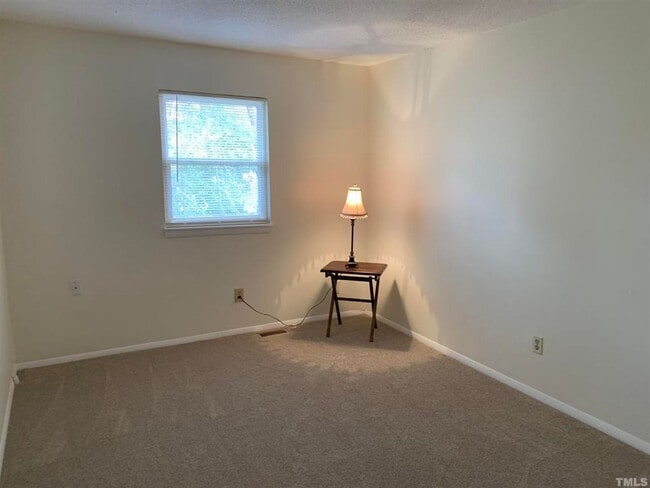 property at 1220 Manassas Ct