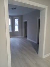 9611 S Ave L in Chicago, IL - Building Photo - Building Photo