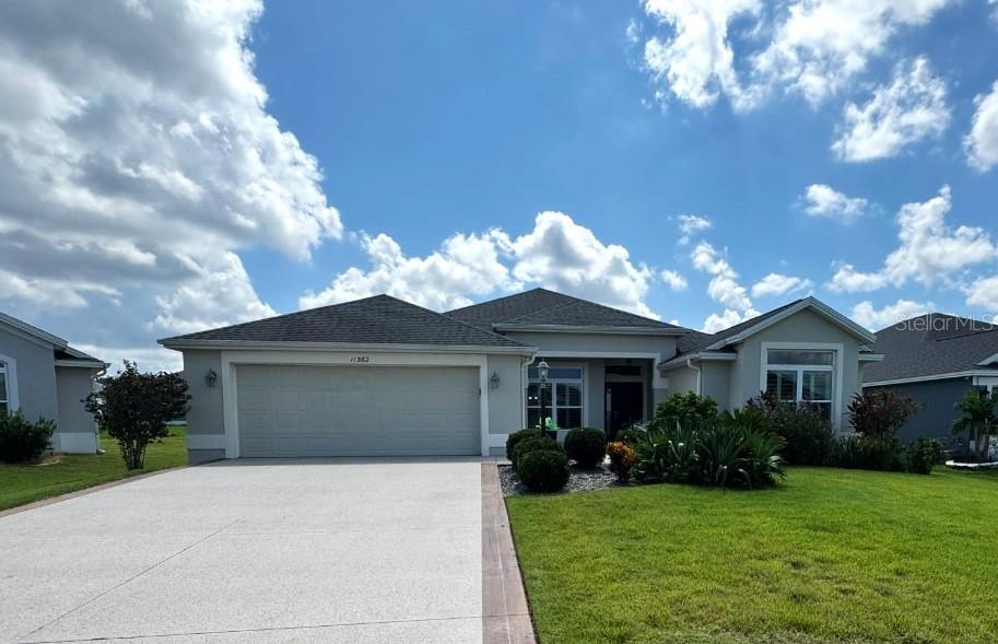 11362 Zimmerman Path in Wildwood, FL - Foto de edificio