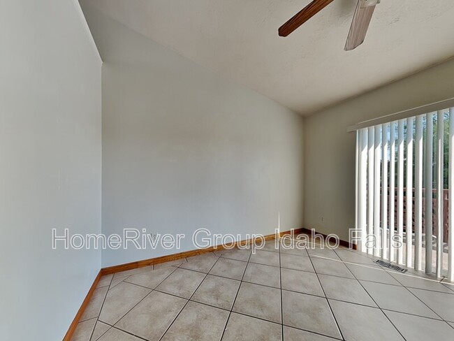 3012 Jackie Ct in Idaho Falls, ID - Building Photo - Building Photo