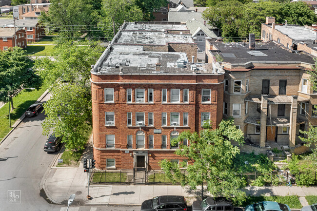 5732-34 W Washington in Chicago, IL - Foto de edificio - Building Photo