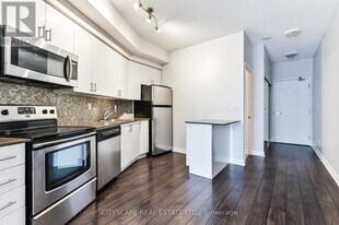 15 Bruyeres Mews in Toronto, ON - Building Photo