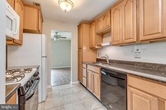 6204 Red Haven Dr in Evesham, NJ - Building Photo - Building Photo