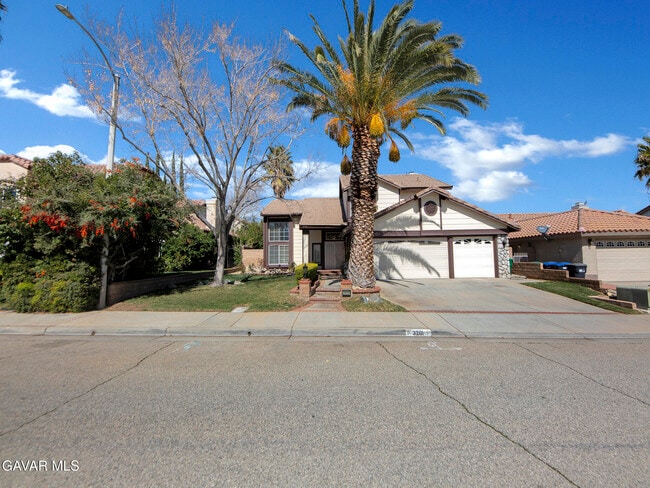 property at 3201 Angeleno Pl