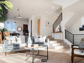 5400 Playa Vista Dr in Los Angeles, CA - Building Photo