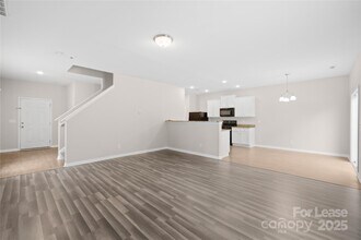 9615 Weikert Rd in Charlotte, NC - Building Photo - Building Photo