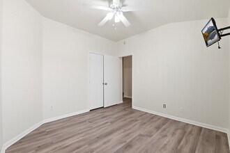 2526 Hidden Park Ln in Conroe, TX - Building Photo - Building Photo