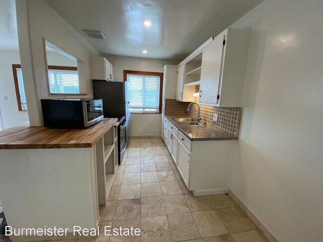 713 E Elder St in Fallbrook, CA - Building Photo - Building Photo