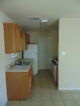 5212 Guadalupe St-Unit -1 in Austin, TX - Foto de edificio - Building Photo