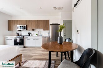 39 Railroad Ave in Haverhill, MA - Building Photo - Building Photo