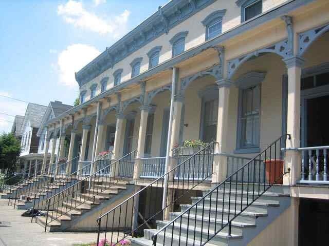 Fourplex in Kingston, NY - Building Photo