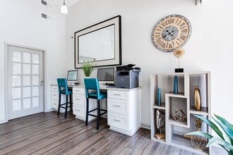 Elevate at The Pointe in Marietta, GA - Foto de edificio - Building Photo