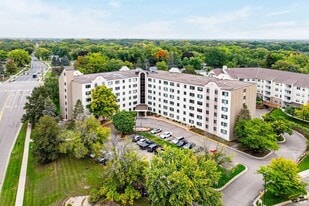 Chardon Court Apartments in New Hope, MN - Building Photo