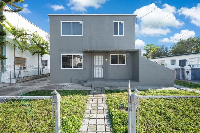 property at 842 SW 3rd St