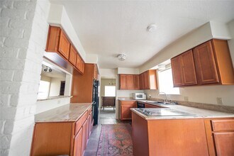 13927 Lynnwood Ln in Sugar Land, TX - Building Photo - Building Photo