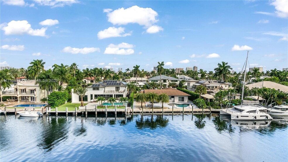 160 Isle of Venice Dr, Unit 402 in Fort Lauderdale, FL - Building Photo