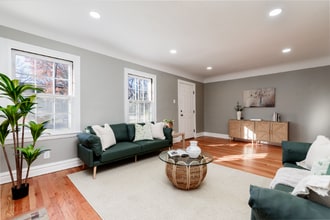 554 S Clay Ave in Kirkwood, MO - Building Photo - Building Photo