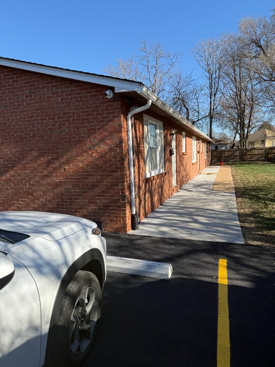 892 Haller St in Wood River, IL - Building Photo