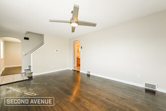 12341 Maple Ln in Irwin, PA - Building Photo - Building Photo