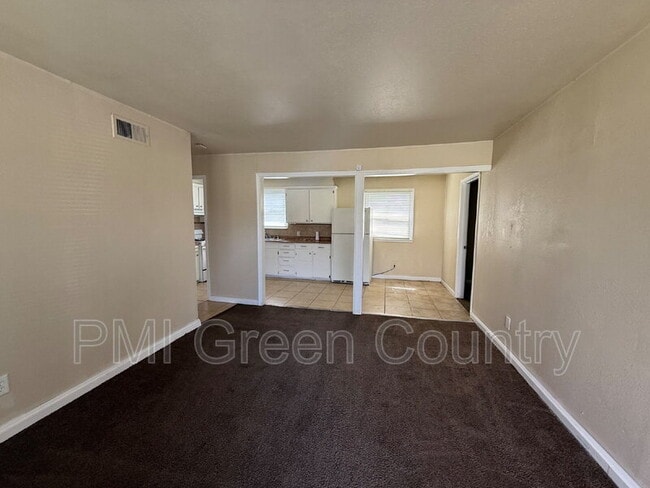 334 W 63rd Pl N in Tulsa, OK - Building Photo - Building Photo