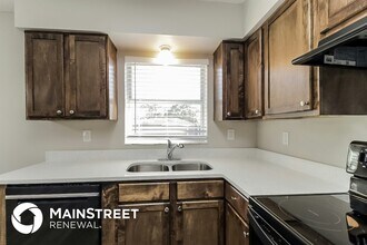 13228 Grand Terrace Dr in Grand Island, FL - Building Photo - Building Photo