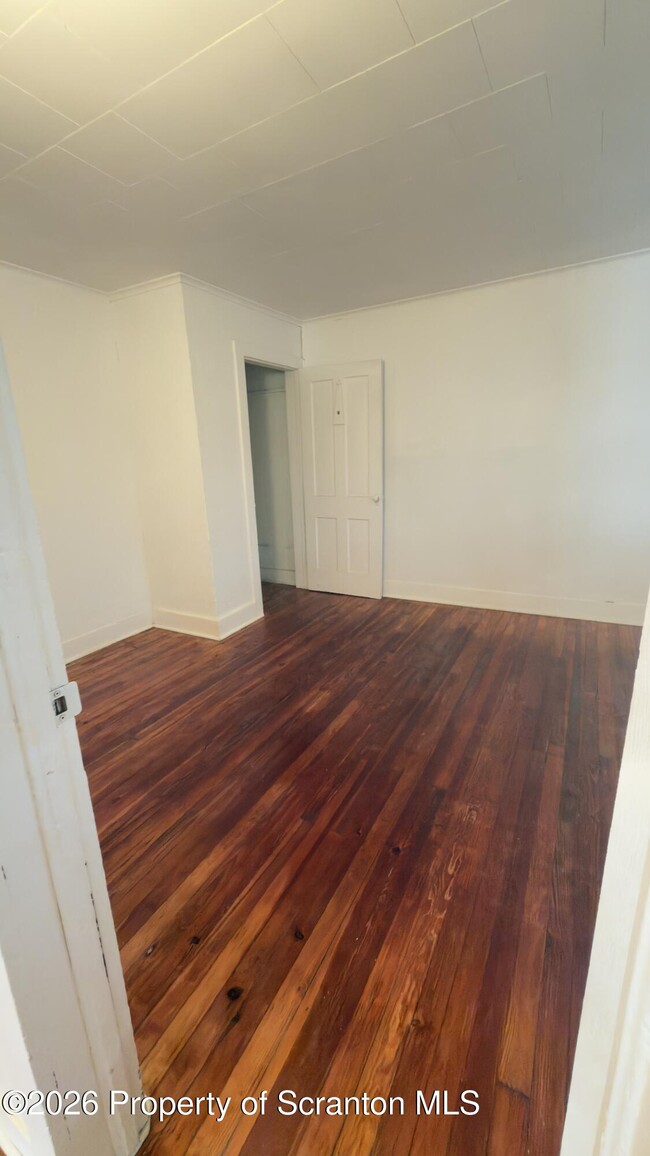 property at 1020 Lincoln St