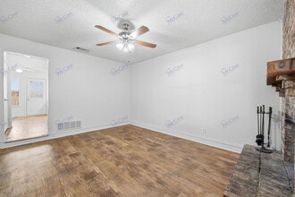 800 Bluebonnet Dr in Keller, TX - Building Photo - Building Photo