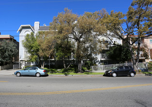 10845 Camarillo St in North Hollywood, CA - Building Photo - Building Photo