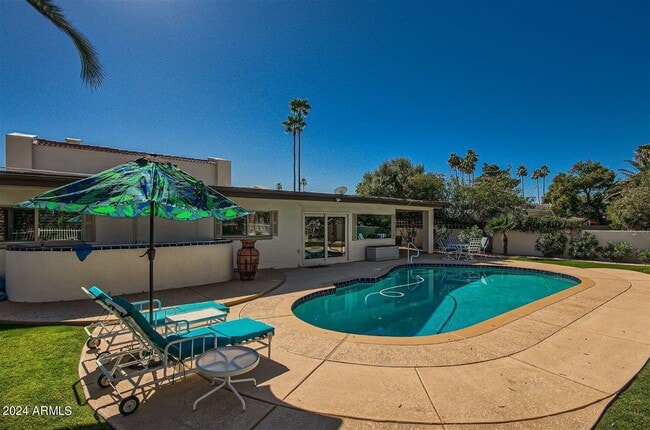 property at 8012 E Vía Campo