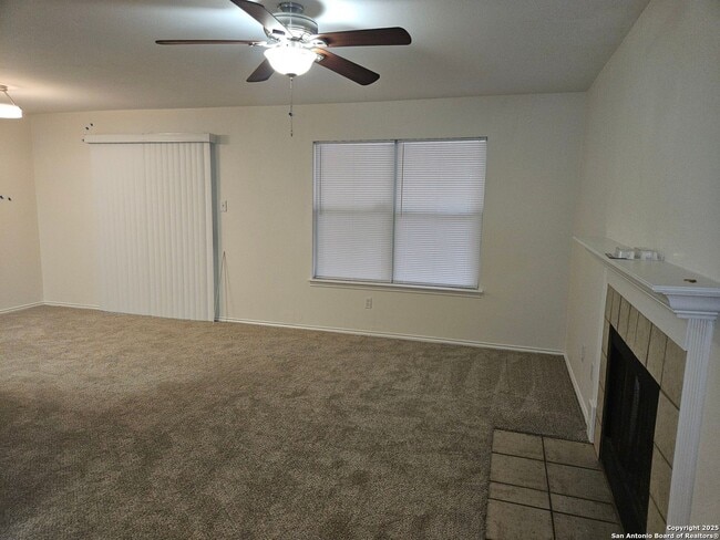 7715 Rustic Park in San Antonio, TX - Building Photo - Building Photo