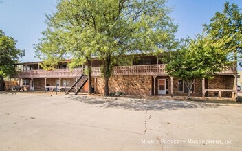 1615 16th St-Unit -1A in Lubbock, TX - Building Photo - Building Photo