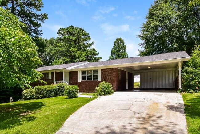 property at 4009 Castle St